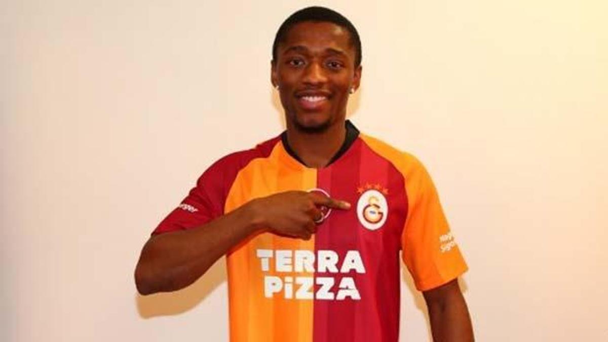 Galatasaray'da ayrılık! Gelmesiyle gitmesi bir oldu