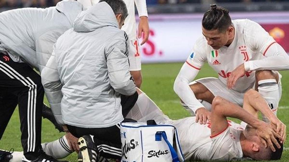 Merih Demiral sezonu kapattı! Ön çapraz bağ kopması nedir, nasıl tedavi edilir?