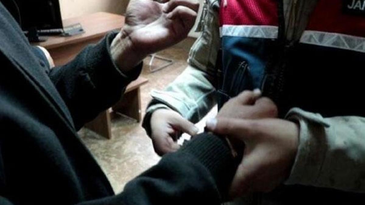 22 yıldır aranıyordu! Bakın nerede yakalandı