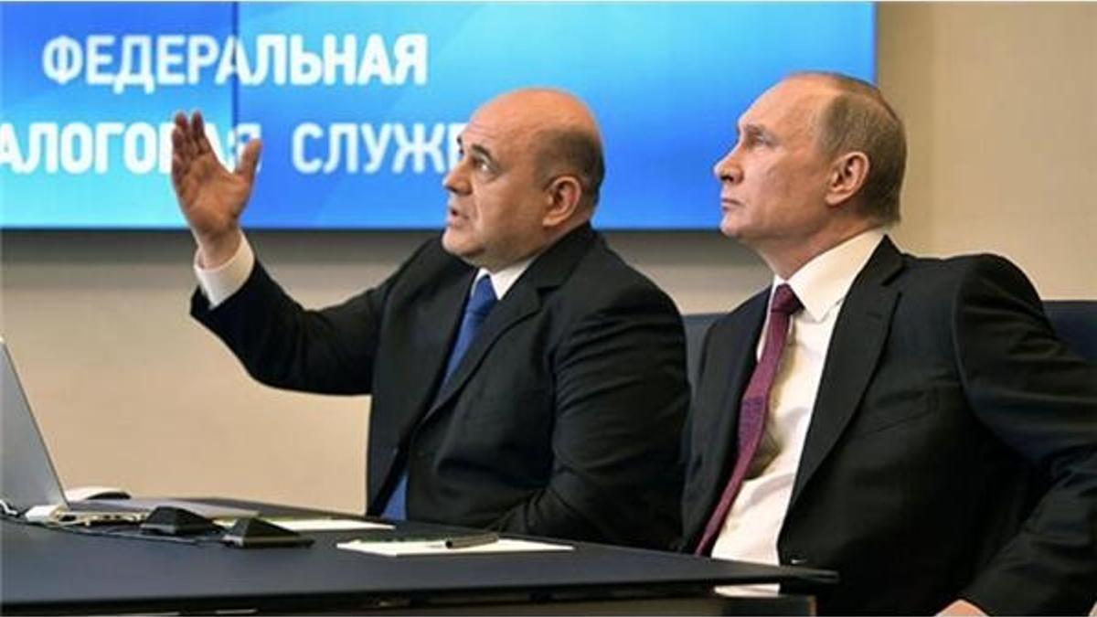 Putin Medvedev'in yerine başbakan adayını önerdi