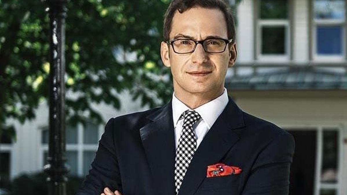Ömer Koç'un 5 bin TL'ye aldığı 500 yıllık çini maşrapa çalındı