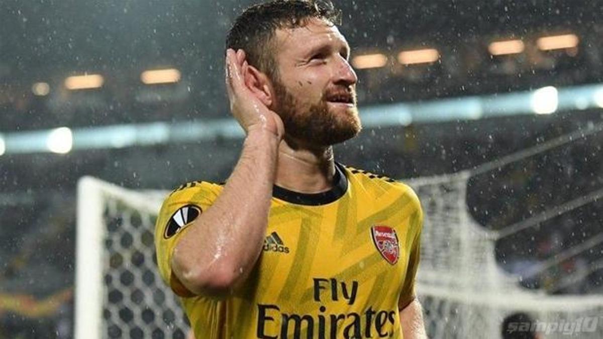 Galatasaray'da flaş Shkodran Mustafi gelişmesi!