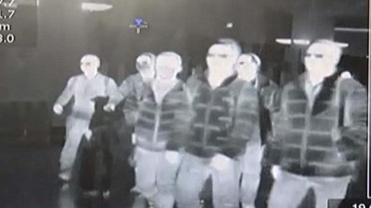 Çin'den gelen yolcular için İstanbul Havalimanı'nda sıkıyönetim!
