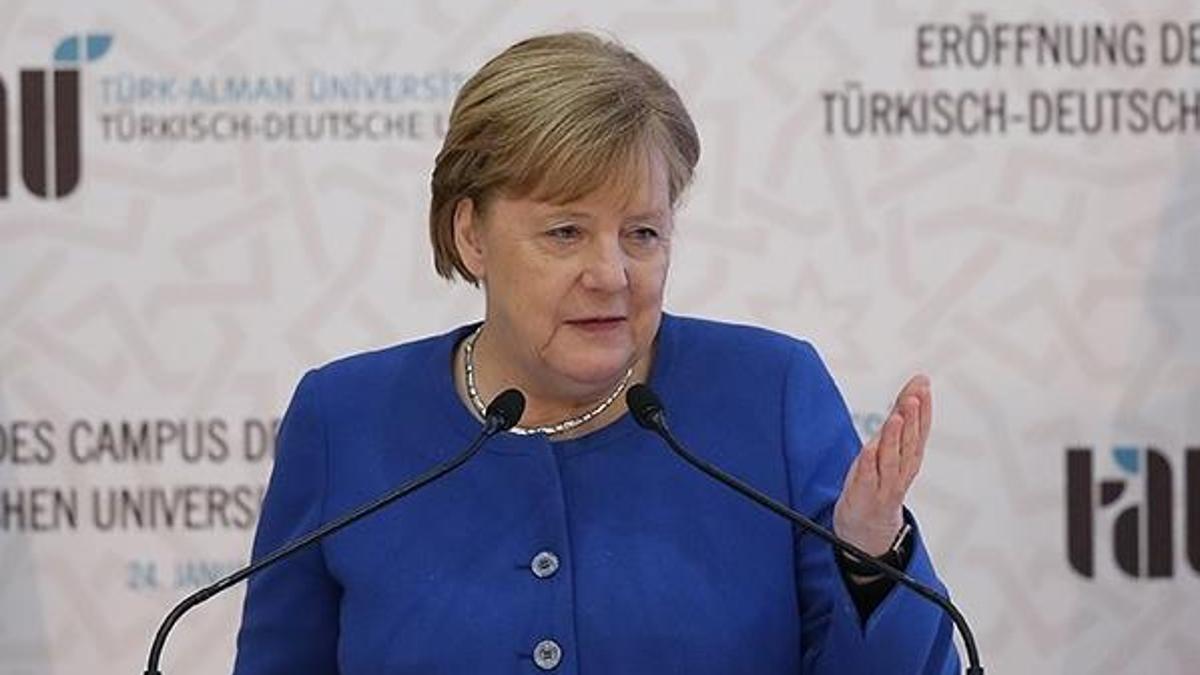 Angela Merkel'den İstanbul'da flaş açıklamalar