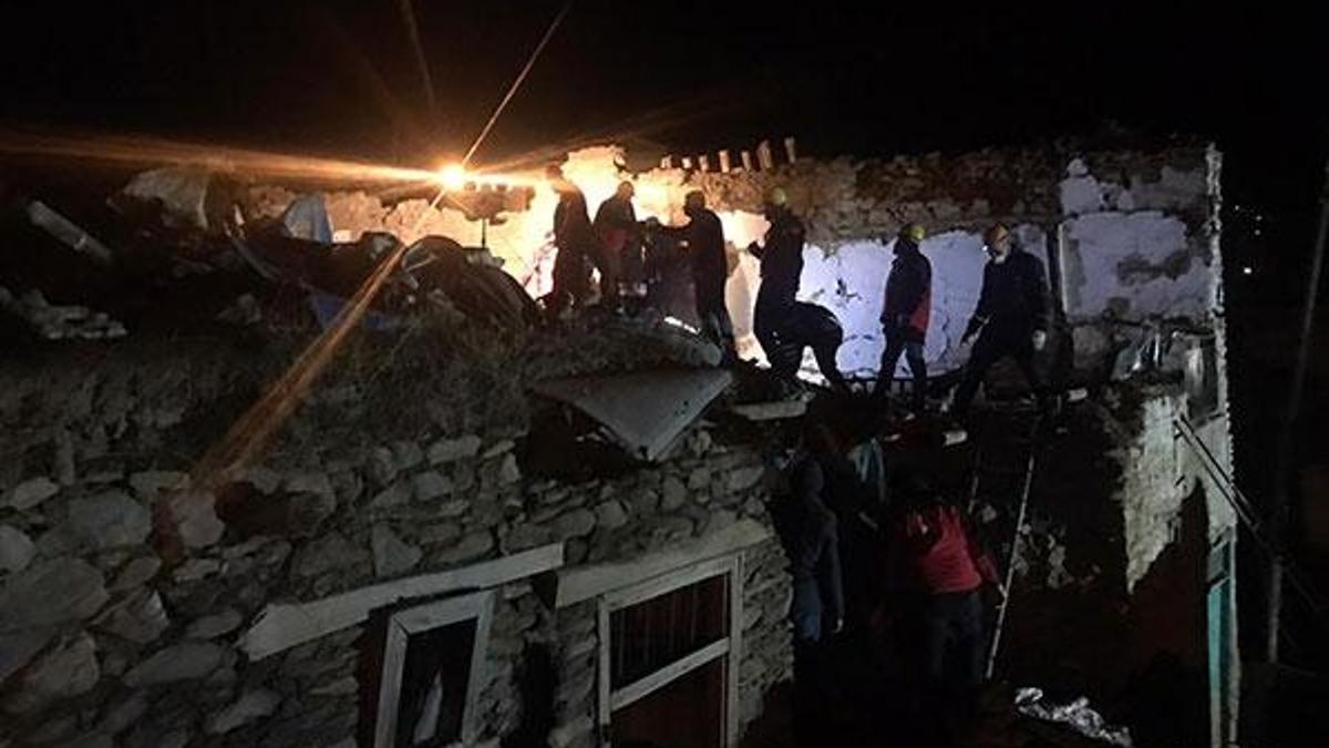 Bakan Selçuk: Depremzedeler için okullarımızı açtık