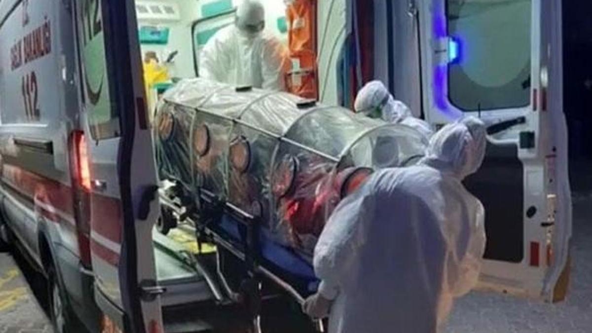 İzmir'de 'coronavirüs' paniği! Özel odaya alındı test yapıldı
