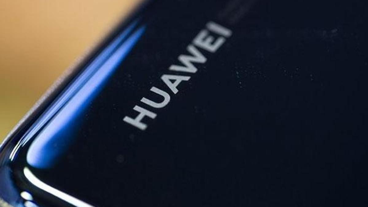 İngiltere'den 5G altyapısı için Huawei'ye temkinli yeşil ışık