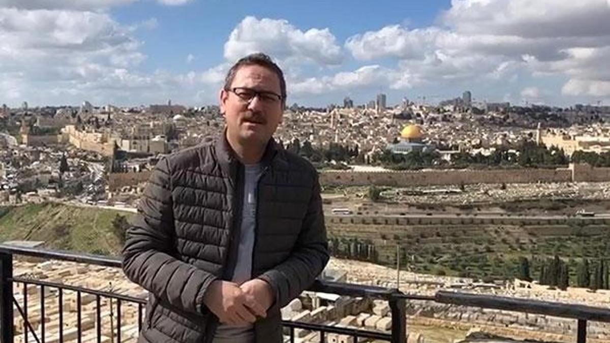Başakşehir Belediye Başkanı Yasin Kartoğlu ve ailesi Tel Aviv'deki havalimanında 5 saat alıkonuldu
