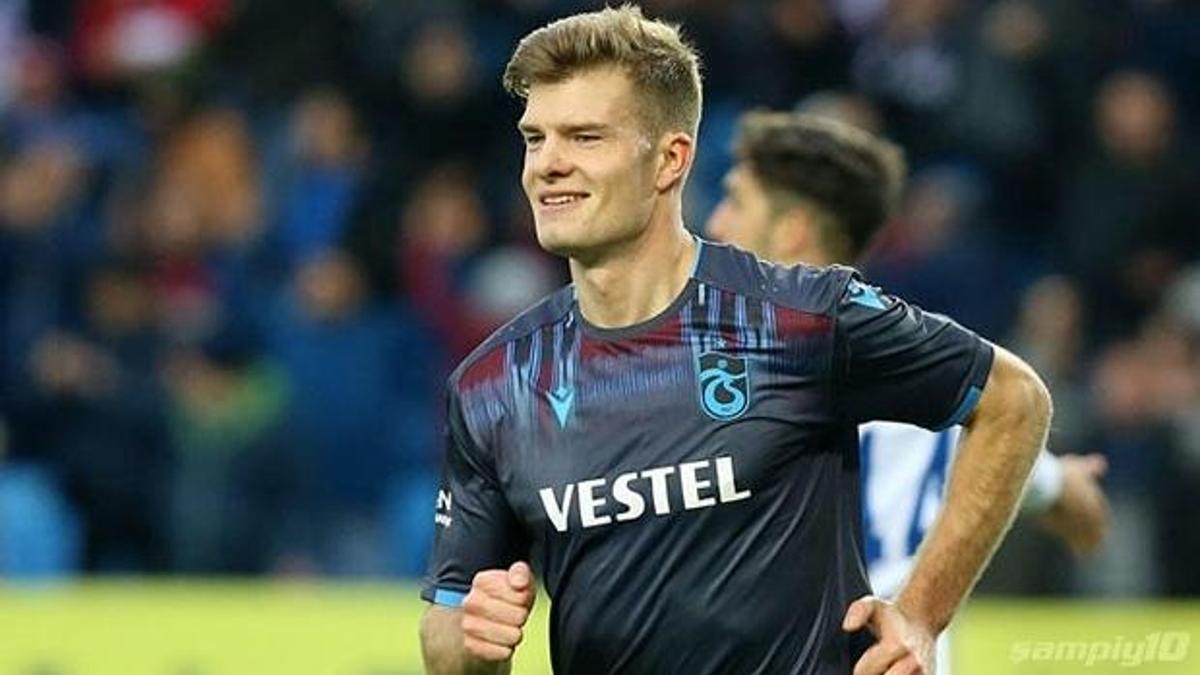 Sörloth fırtınası! Messi’yi geçti!