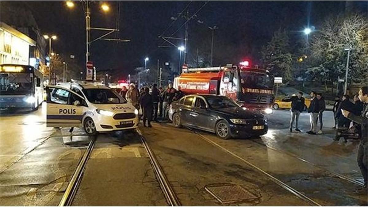 İstanbul'da tramvay seferlerini aksatan kaza!