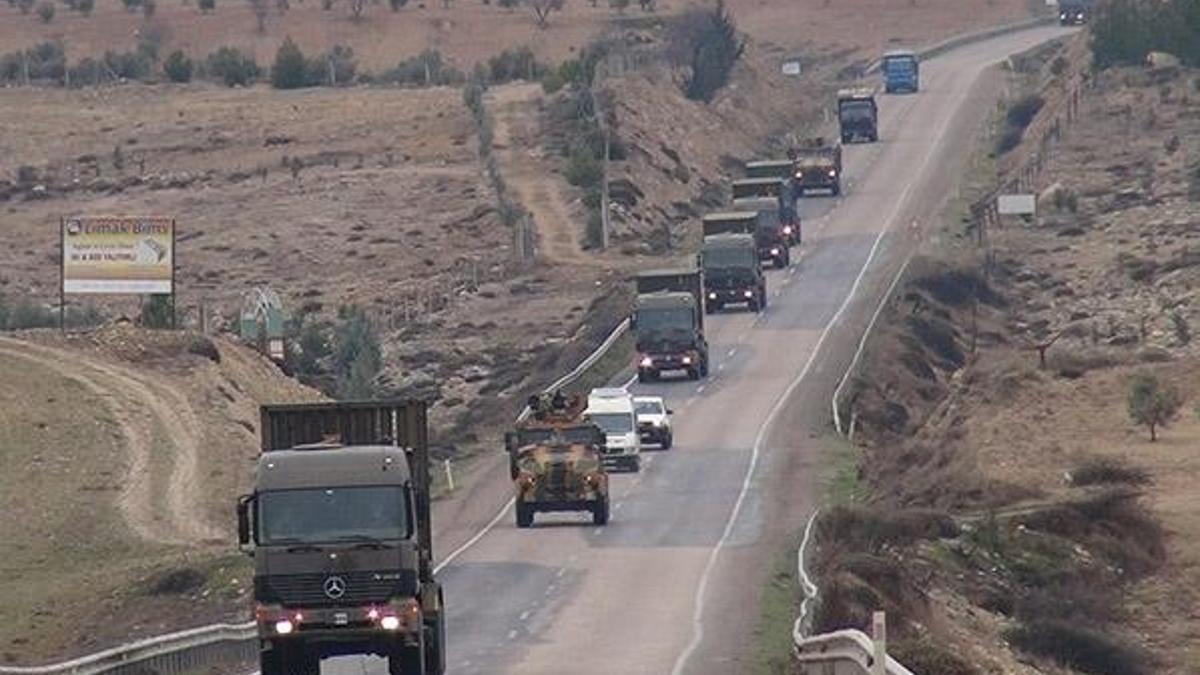Suriye sınırına 100 araçlık askeri konvoy gönderildi