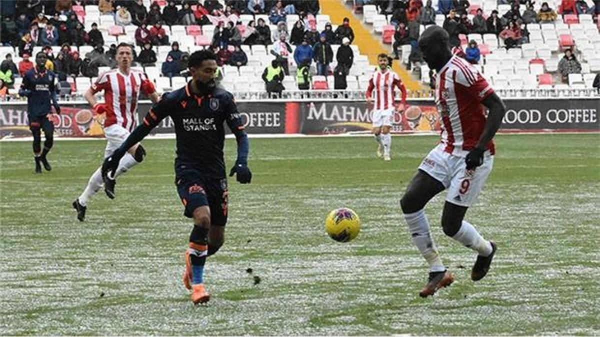 Demir Grup Sivasspor - Medipol Başakşehir: 1-1