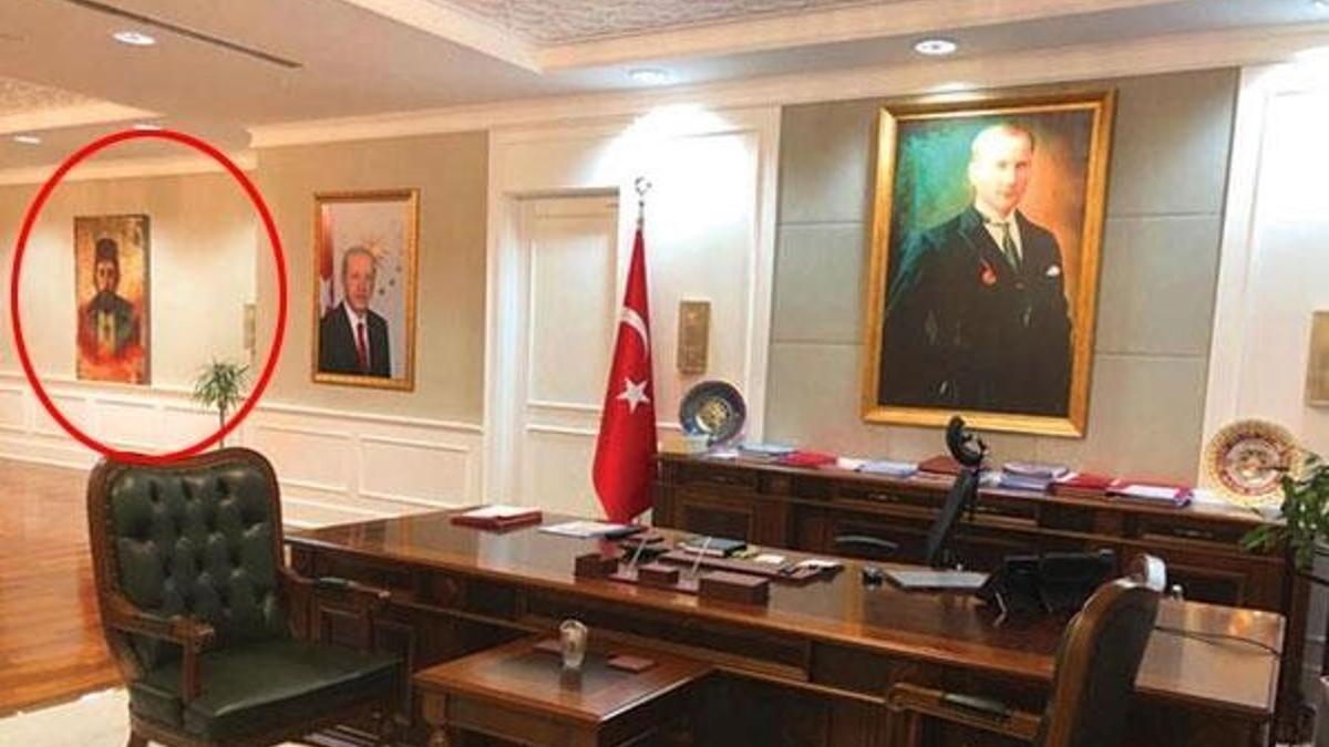 'Makam odasında Abdülhamid tablosu'