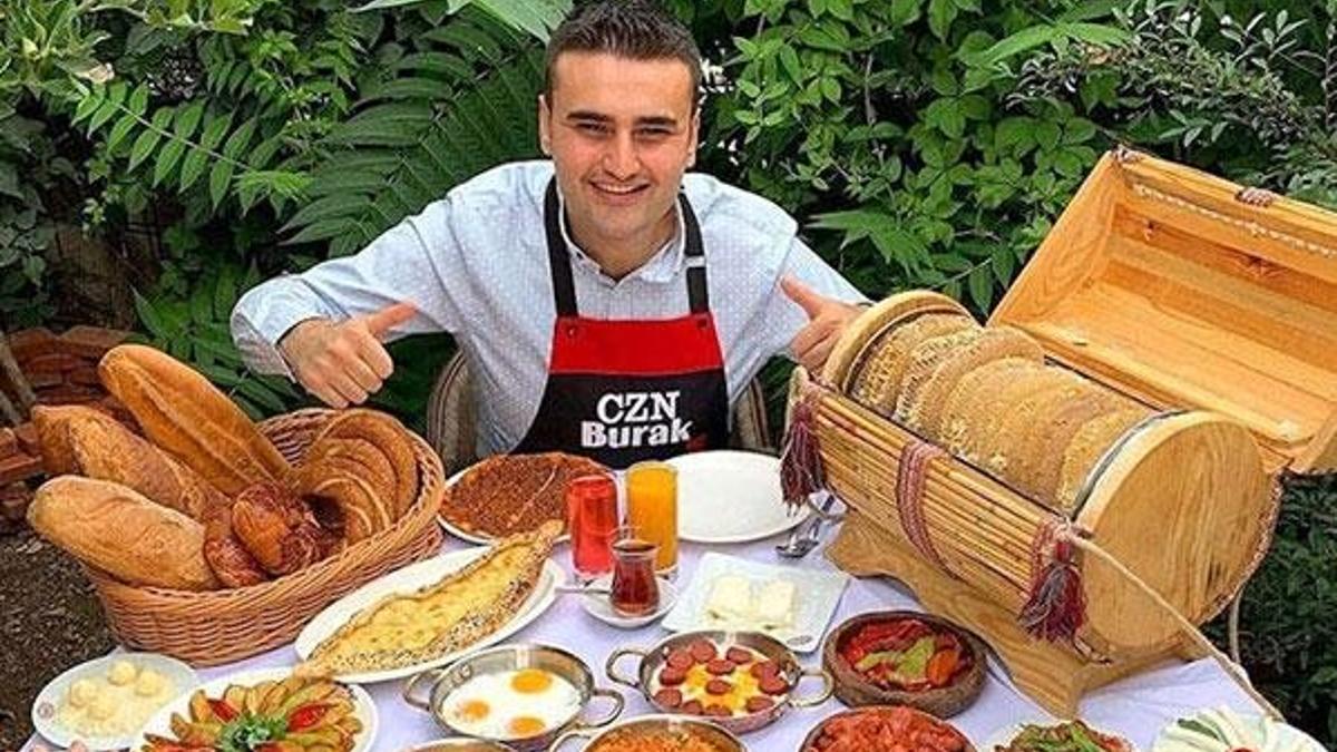 Ünlü isme şok! CZN Burak'ın annesi de gözaltına alındı