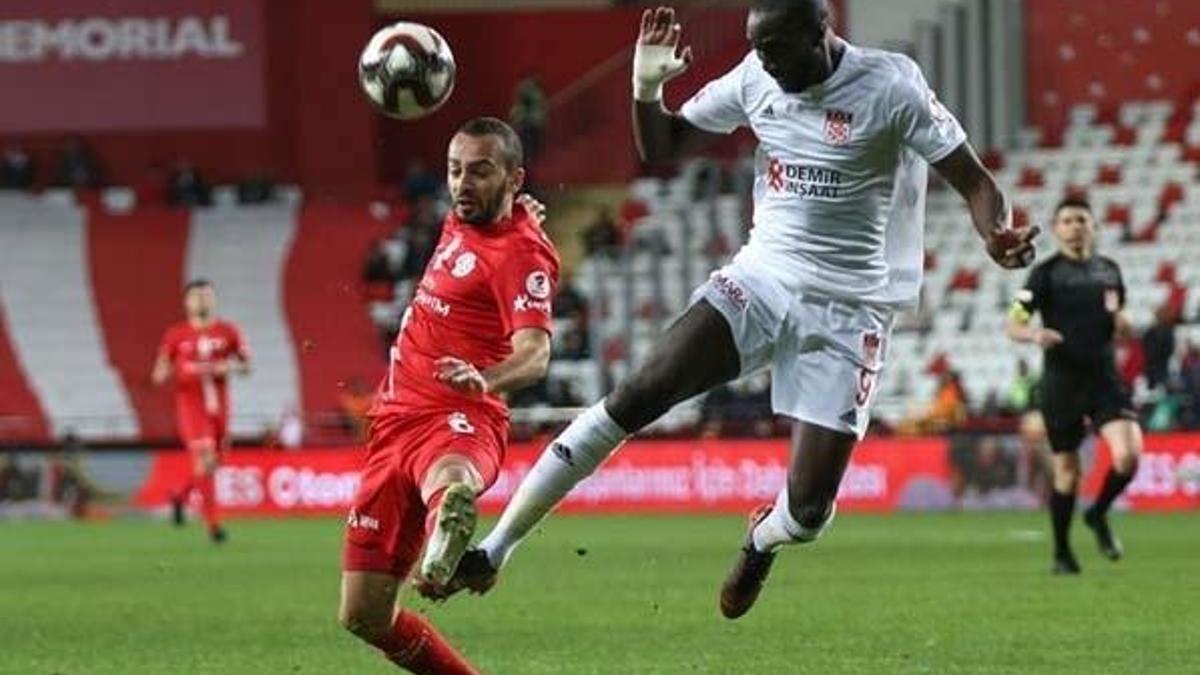 Sivasspor Antalyaspor maçı yapılacak! Sivasspor ile Antalyaspor maçı bugün kaçta, hangi kanalda oynanacak?