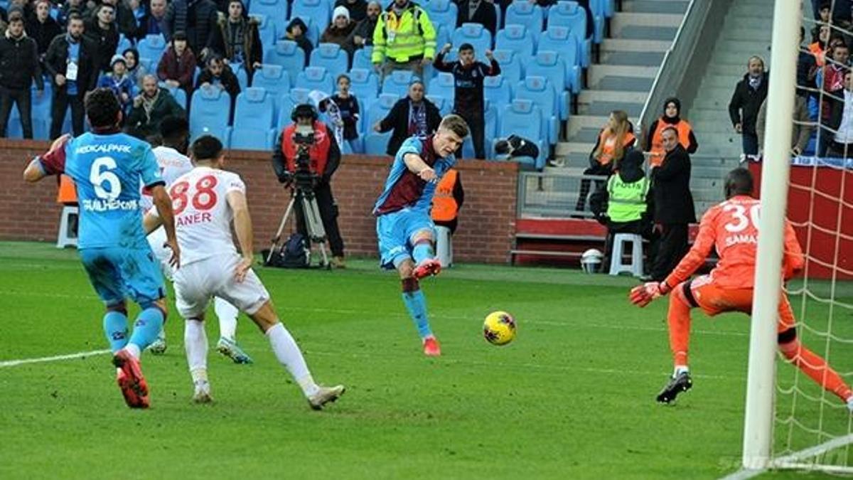 Trabzonspor, Sivasspor'u sahasında 2-1 mağlup etti!