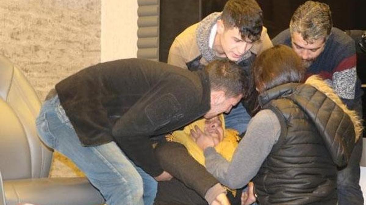 HDP önünde eylemde 7'nci kavuşma; kızına sarılan anne bayıldı