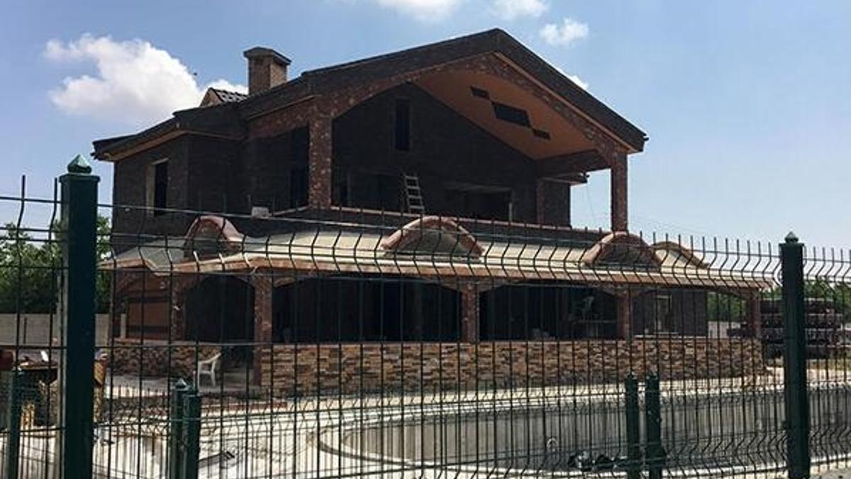Konya'da villada uyuşturucu üreten 3 sanığa, 60'ar yıla kadar hapis istemi