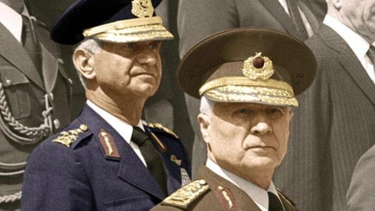 Darbeciler için flaş talep! ‘Rütbeleri de mallarını da geri alın’