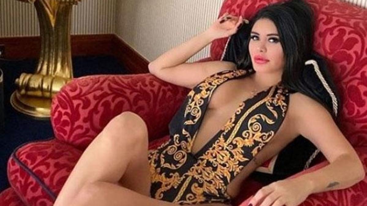 Ebru Polat, palalı saldırgan ile tatilde!