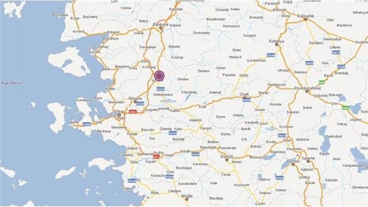 Manisa'da korkutan deprem! İstanbul ve İzmir'de de hissedildi...
