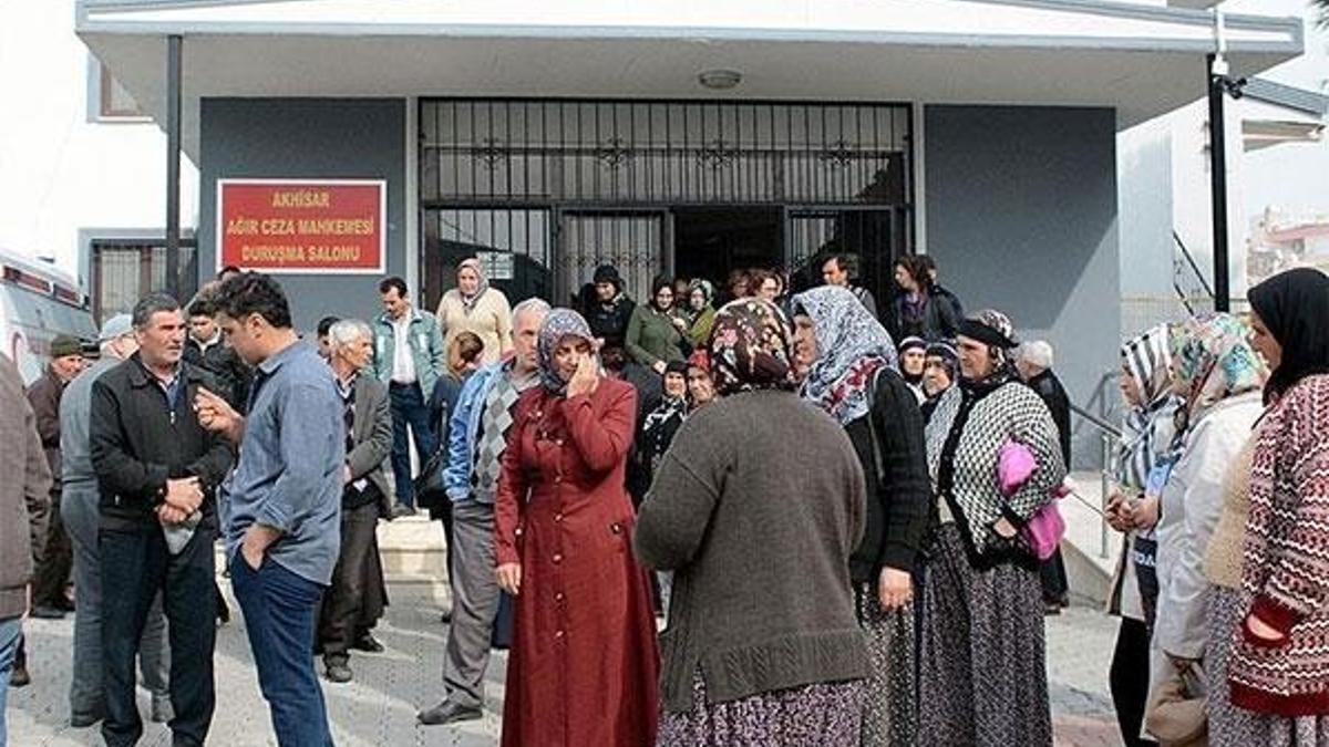Soma faciasında yakınlarını kaybedenlerden bireysel başvuru