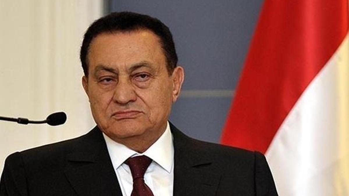 92 yaşında ölen Hüsnü Mübarek kimdir, devlet başkanlığı ve istifa süreci? Mısır'ın devrik lideri Hüsnü Mübarek neden öldü?