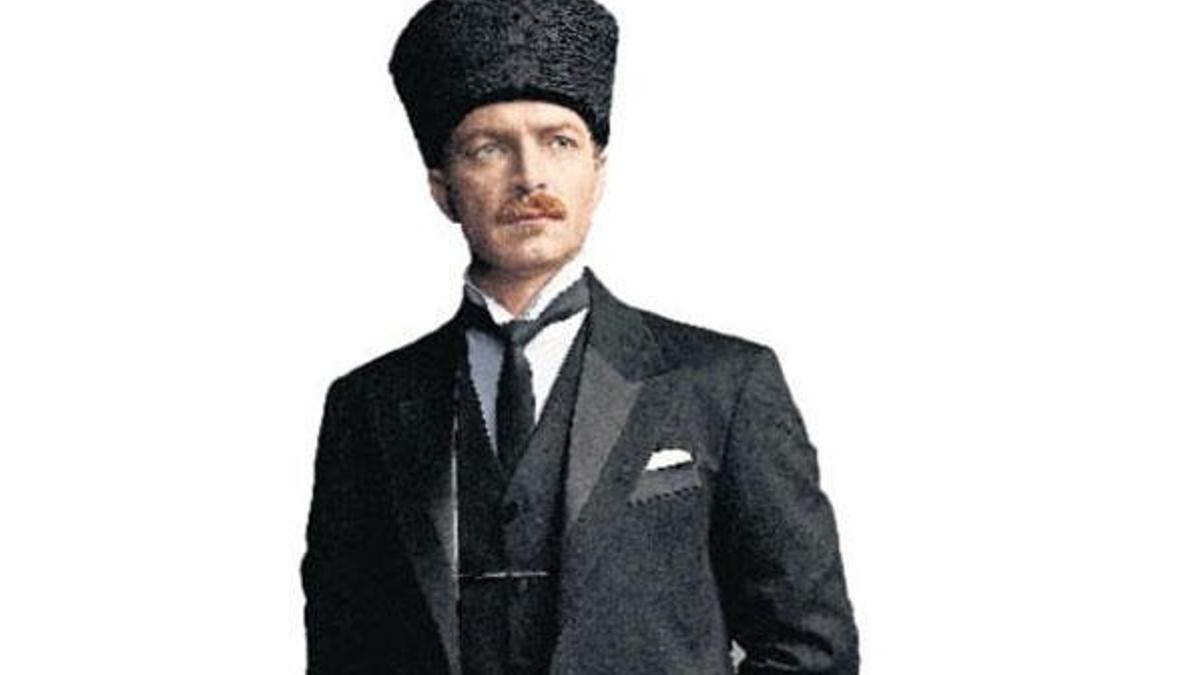 Atatürk'e çok benzedi!
