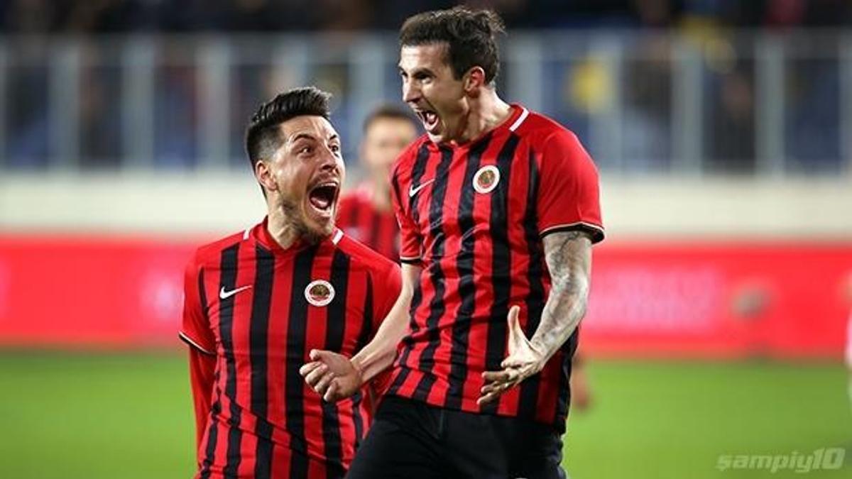 Galatasaray maçı öncesi şok gelişme!