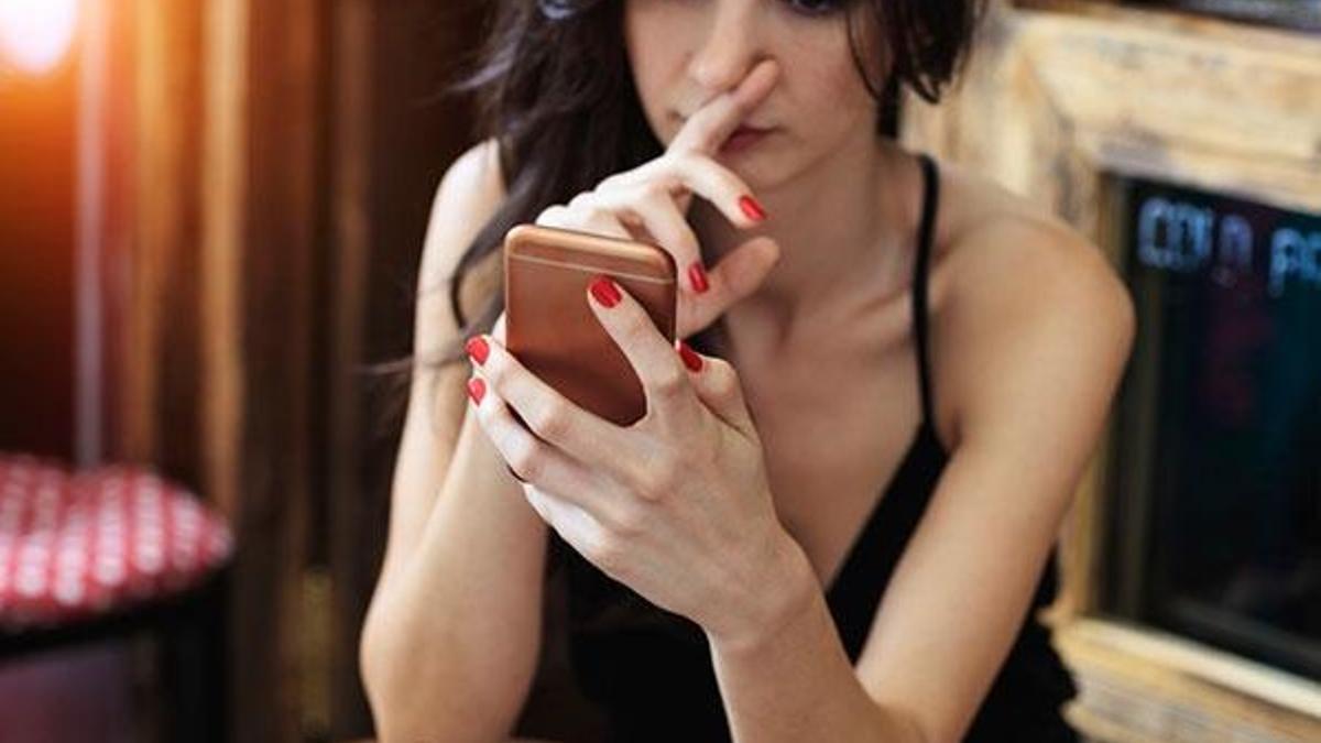 Apple, eski iPhone sahiplerine 25 dolar ödeyecek