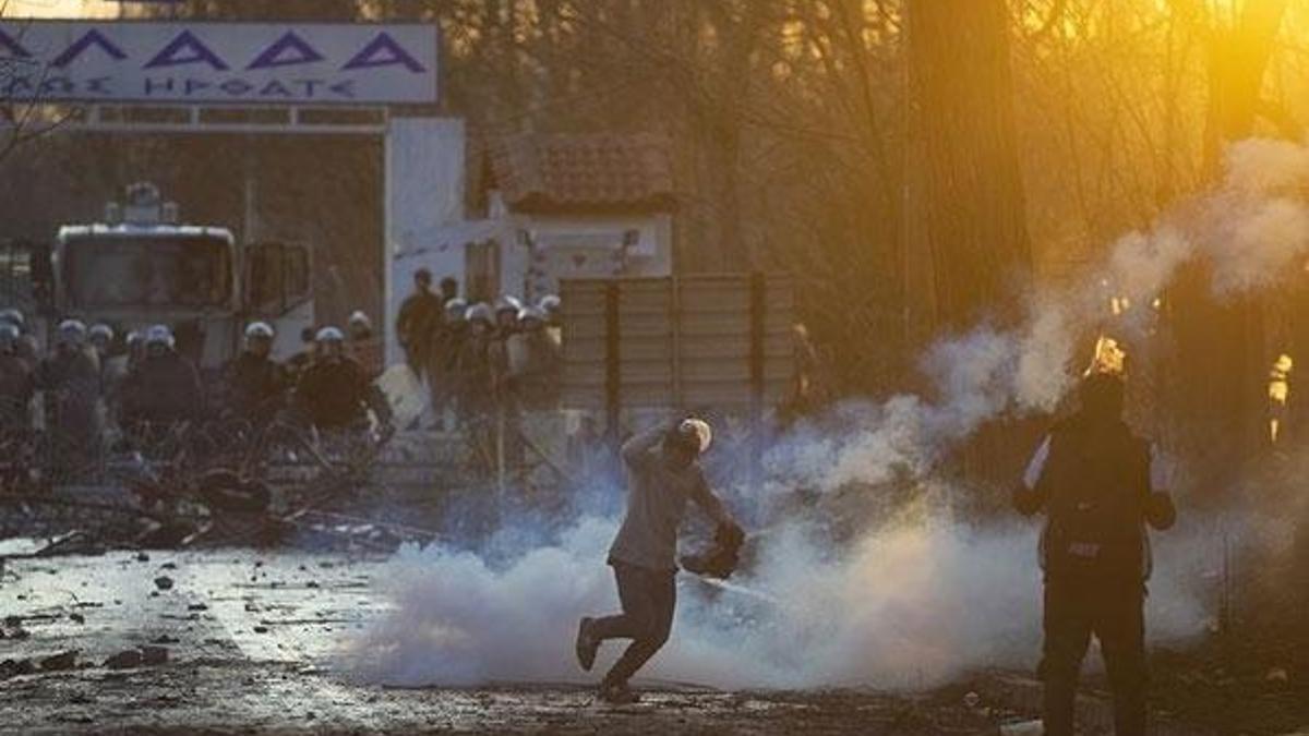 Yunan güvenlik güçleri ateş açtı : 1 ölü, 5 yaralı