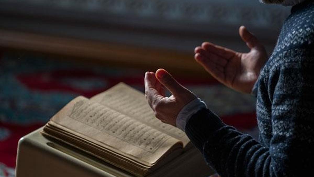 Salavat nasıl getirilir? Salavatı Şerife nasıl çekilmeli?