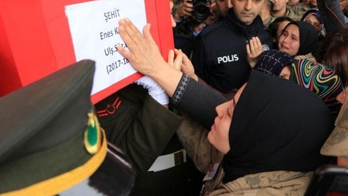 İdlib şehidi sözleşmeli er Enes Kaya son yolculuğuna uğurlandı