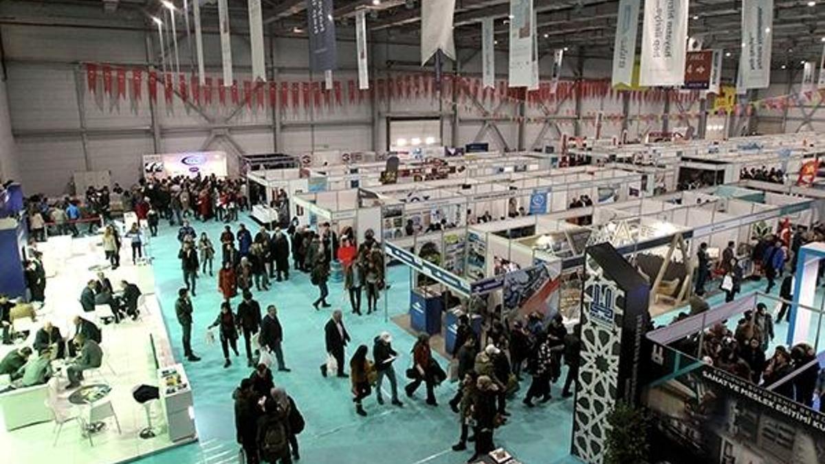 "Doğu Anadolu Kariyer Fuarı"na yoğun ilgi