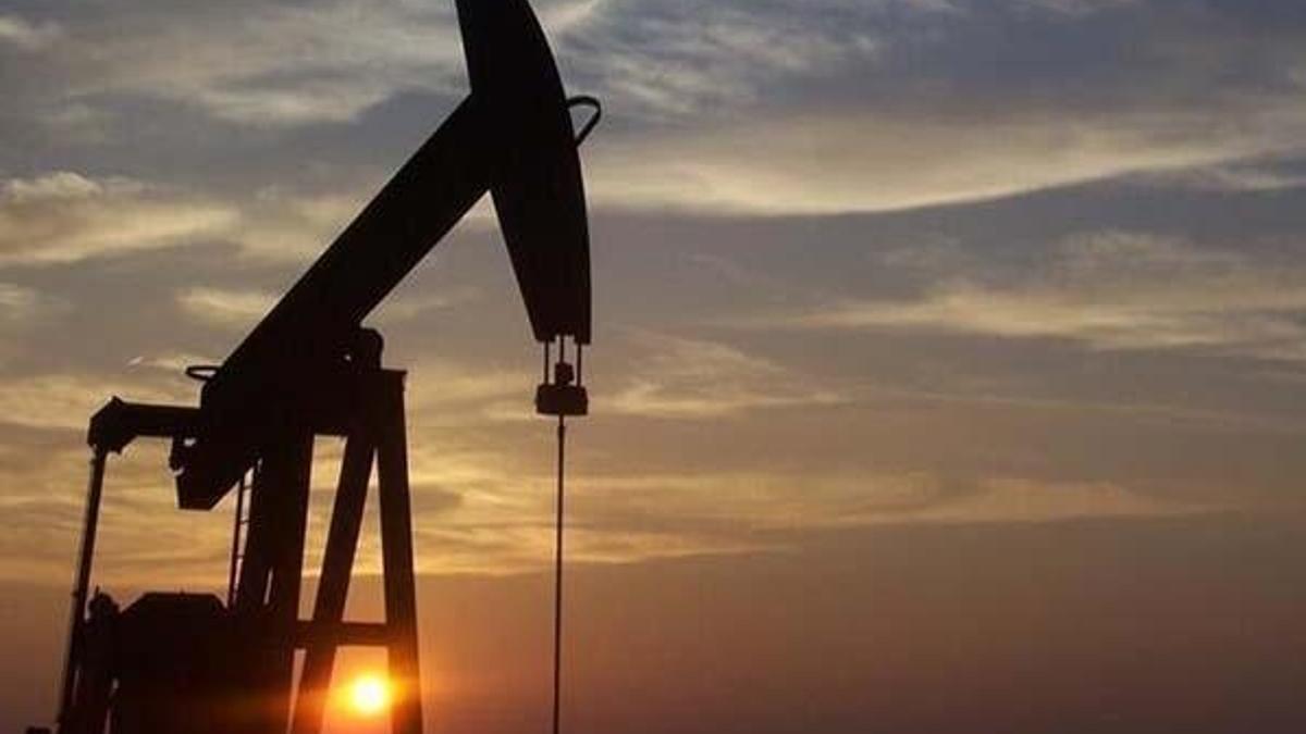 Petrol fiyatları neden düşüyor? Petrol fiyatlarındaki düşüş devam edecek mi?