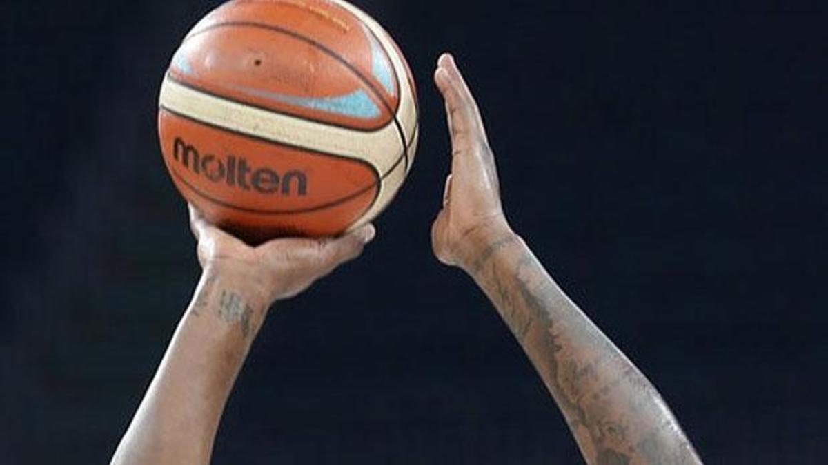 FIBA, koronavirüs nedeniyle basketbol organizasyonlarını durdurdu