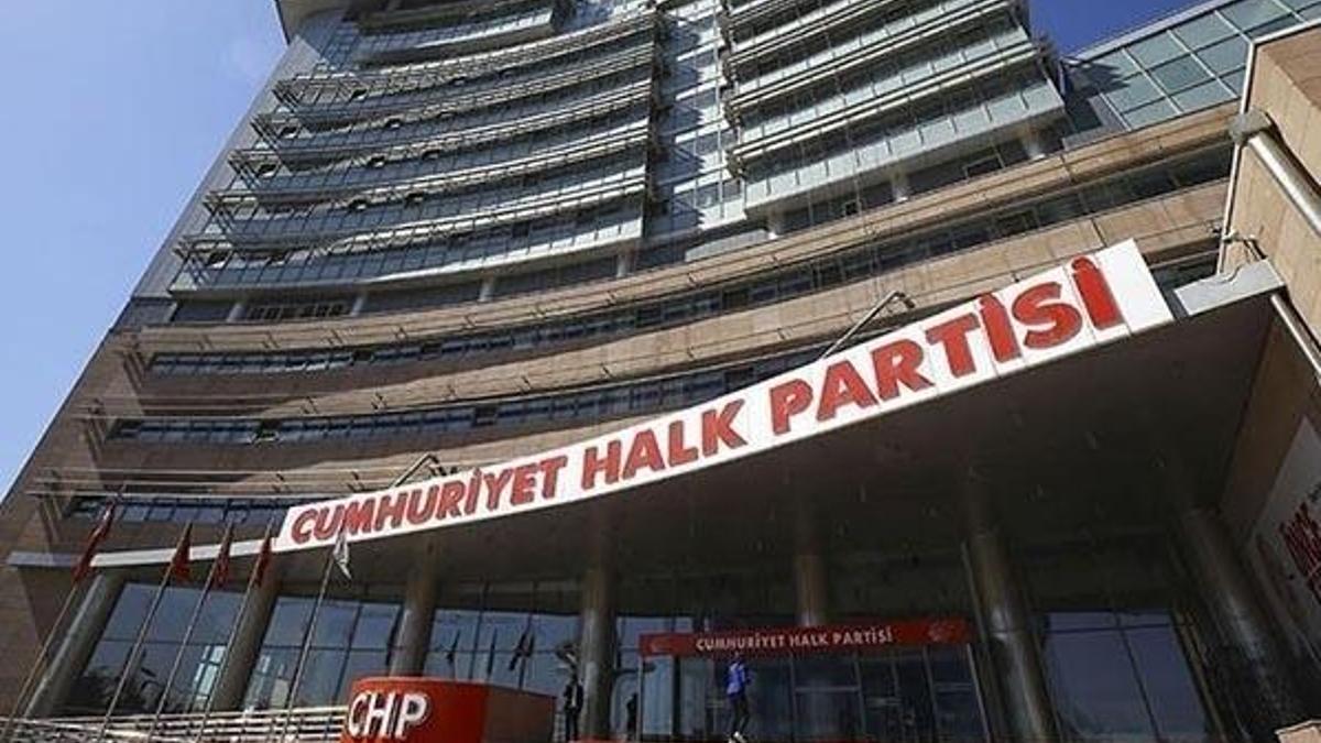 CHP PM, kurultay tarihi belirleme yetkisini MYK'ya verdi