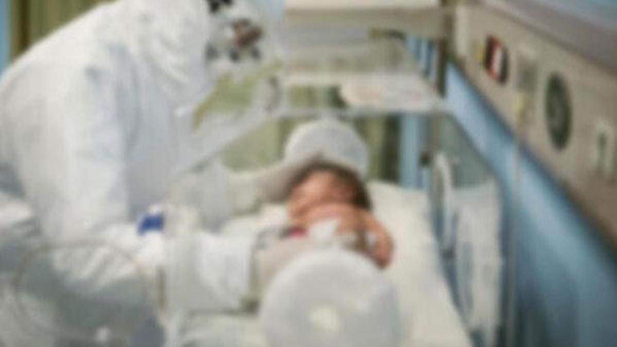 3 yaşında corona virüsün kurbanı oldu