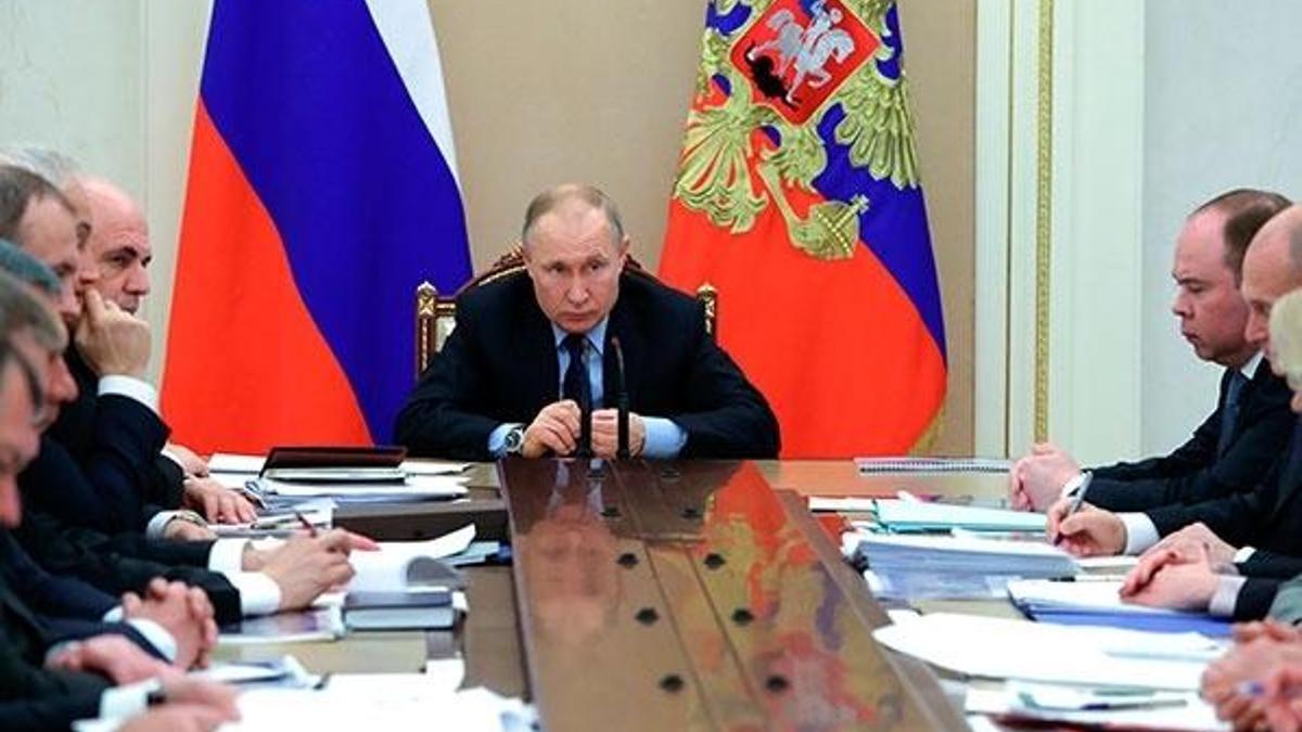 Putin duyurdu: Virüsün yayılımını durdurduk