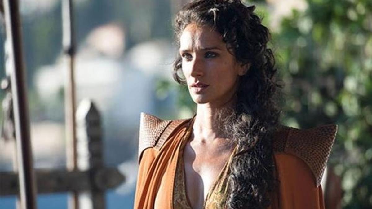 Indira Varma'nın corona virüs testi pozitif çıktı