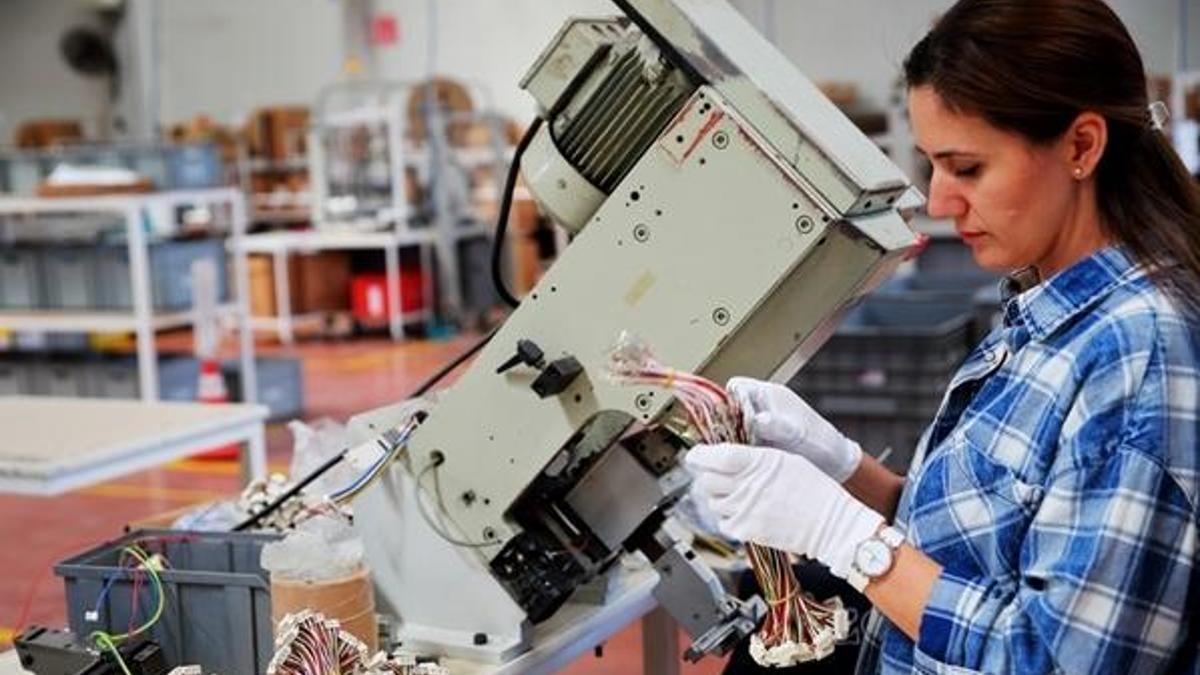 Asgari ücret desteği (2020) devam edecek! Asgari ücret desteği 2020 ne kadar, ne zaman verilecek? Asgari ücret desteği de corona virüsü tedbirlerine alındı!