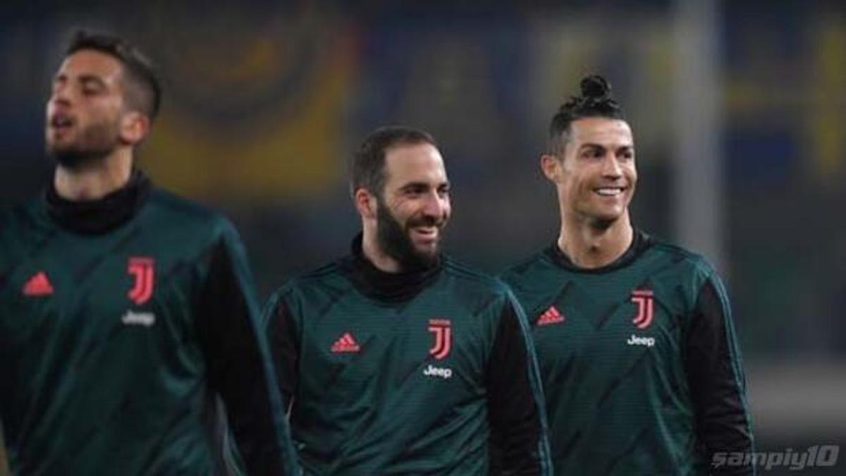 Gonzalo Higuain, Arjantin'e kaçarken polis durdurdu!