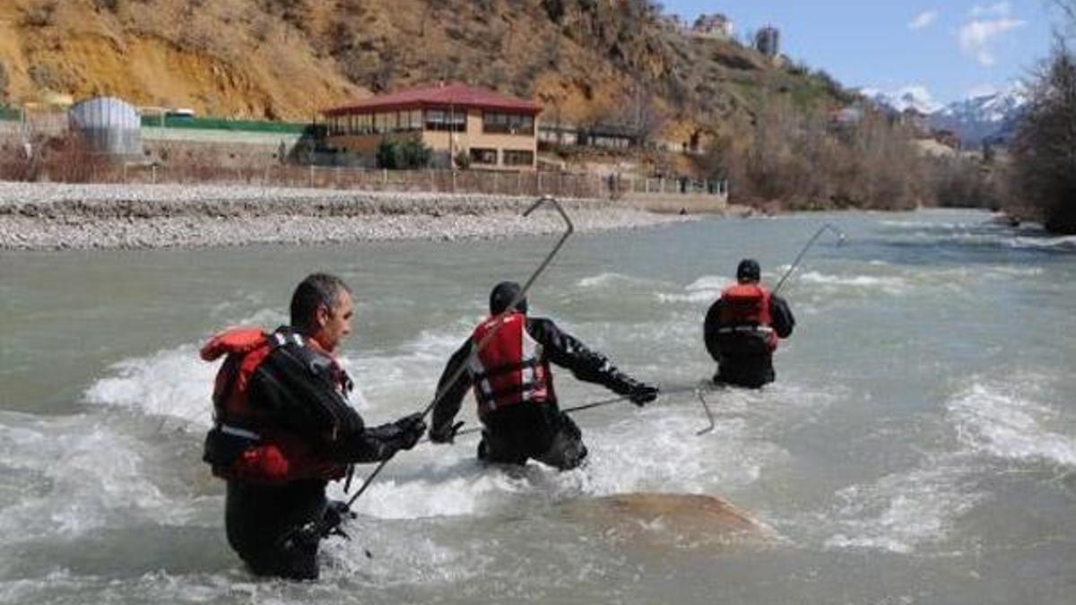 Munzur Nehri'nde 6 gündür aranan Uzman Çavuş Güneş, FETÖ'cülerle çatışmış!