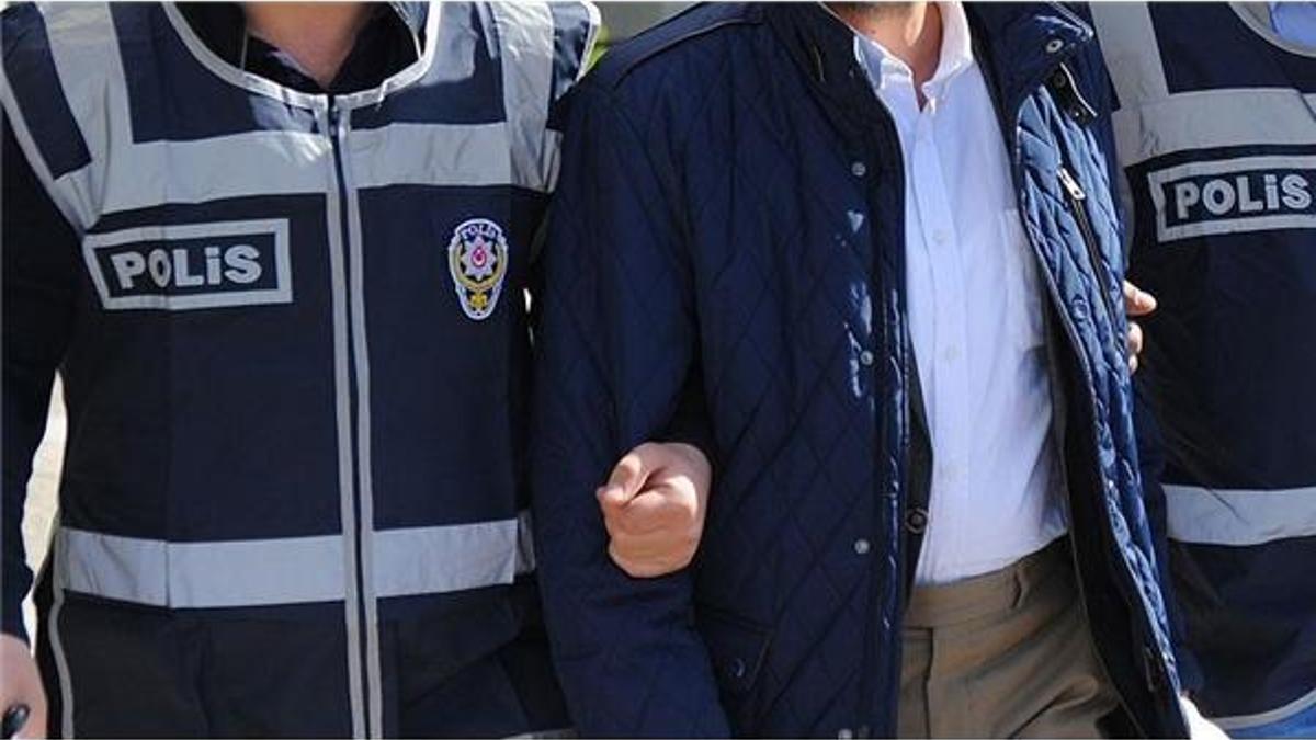 Bakanlık açıkladı: 8 belediye başkanı görevden alındı