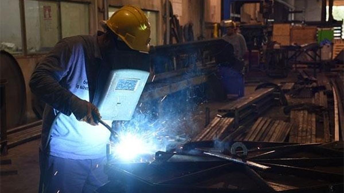 Türk-Metal Sendikası işverenlerle mutabakata vardı! İşçi çıkartılamayacak