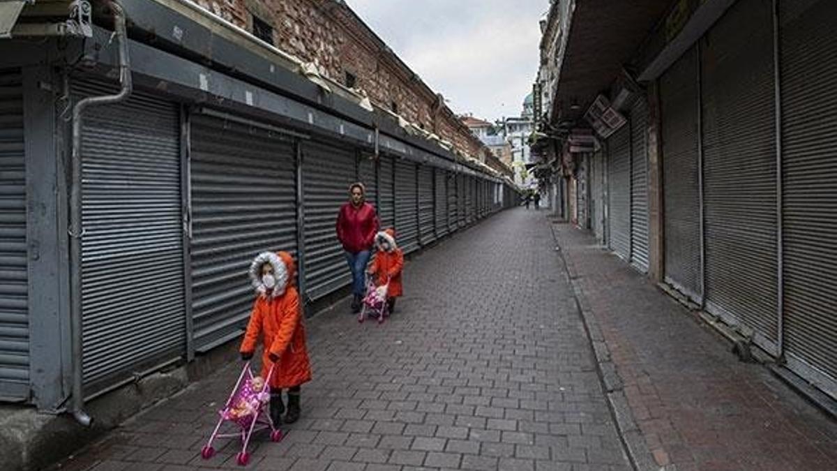Sokağa çıkma yasağı olacak mı? Bakan merak edilen soruya cevap verdi