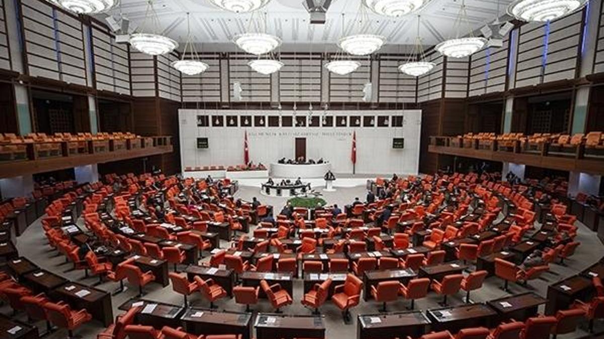 Ve kabul edildi, binlerce kişiye erken emeklilik ve çift maaş!
