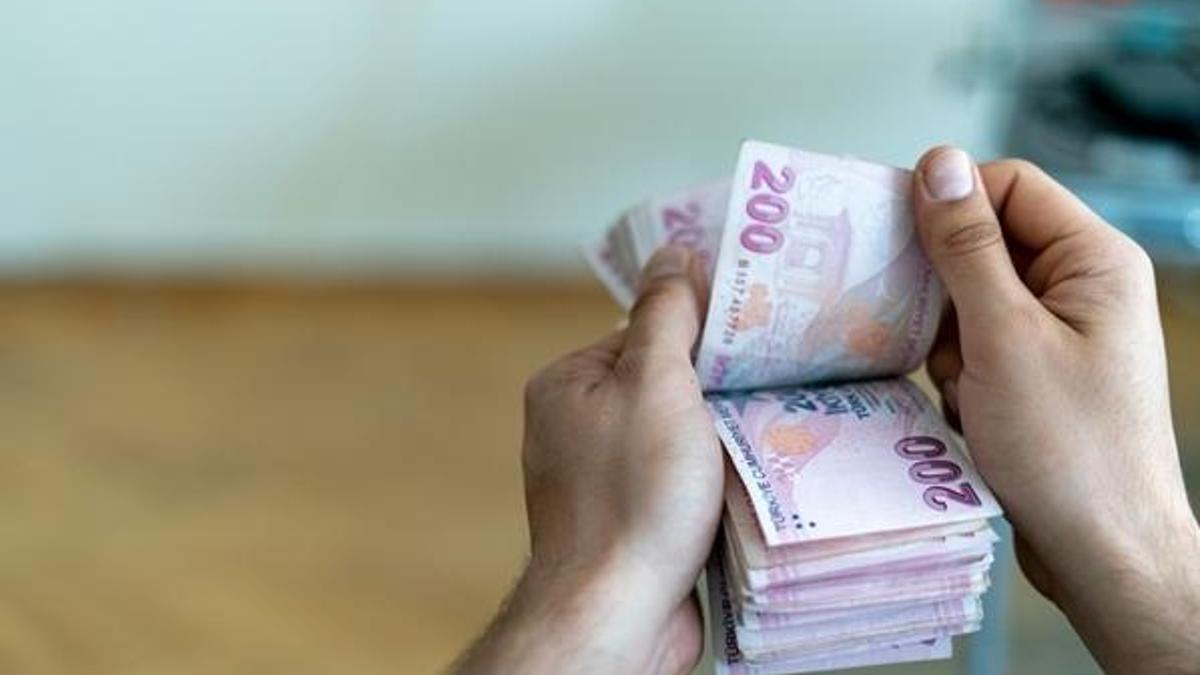 KYK borçları ertelendi mi? Corona nedeniyle KYK borcu (öğrenim kredisi) silinir mi? (Bakan’ın kredi erteleme açıklaması beklenti oluşturdu)