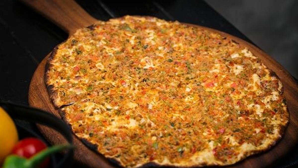 Evde lahmacun nasıl yapılır? Lahmacun malzemeleri nelerdir? İşte evde lahmacun tarifi…