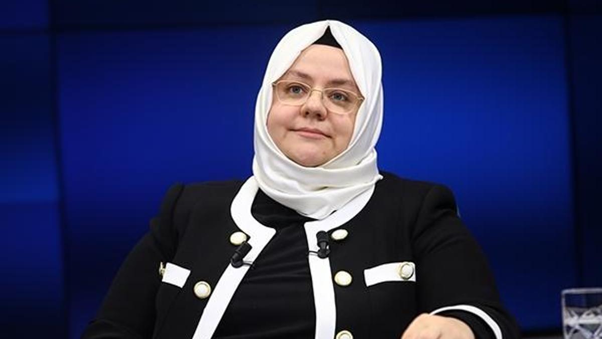 Emeklilere bayram ikramiyesi! Bakan ödeme tarihini açıkladı